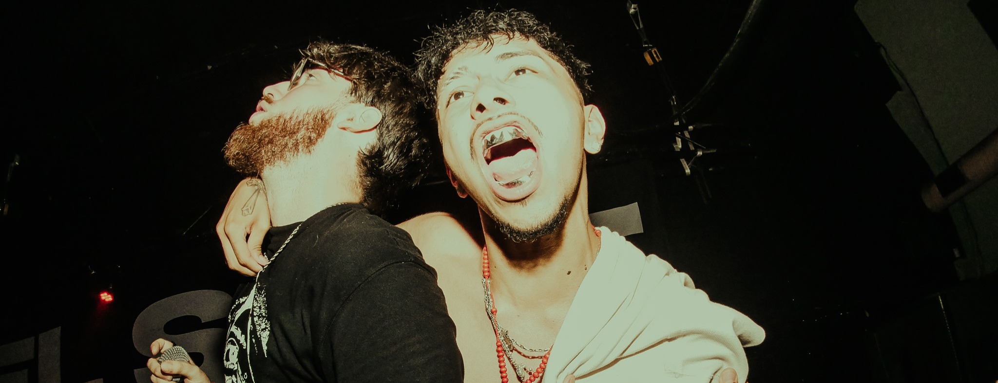 Doly Flackko & Emirsito - Cluster / Zona Sur
