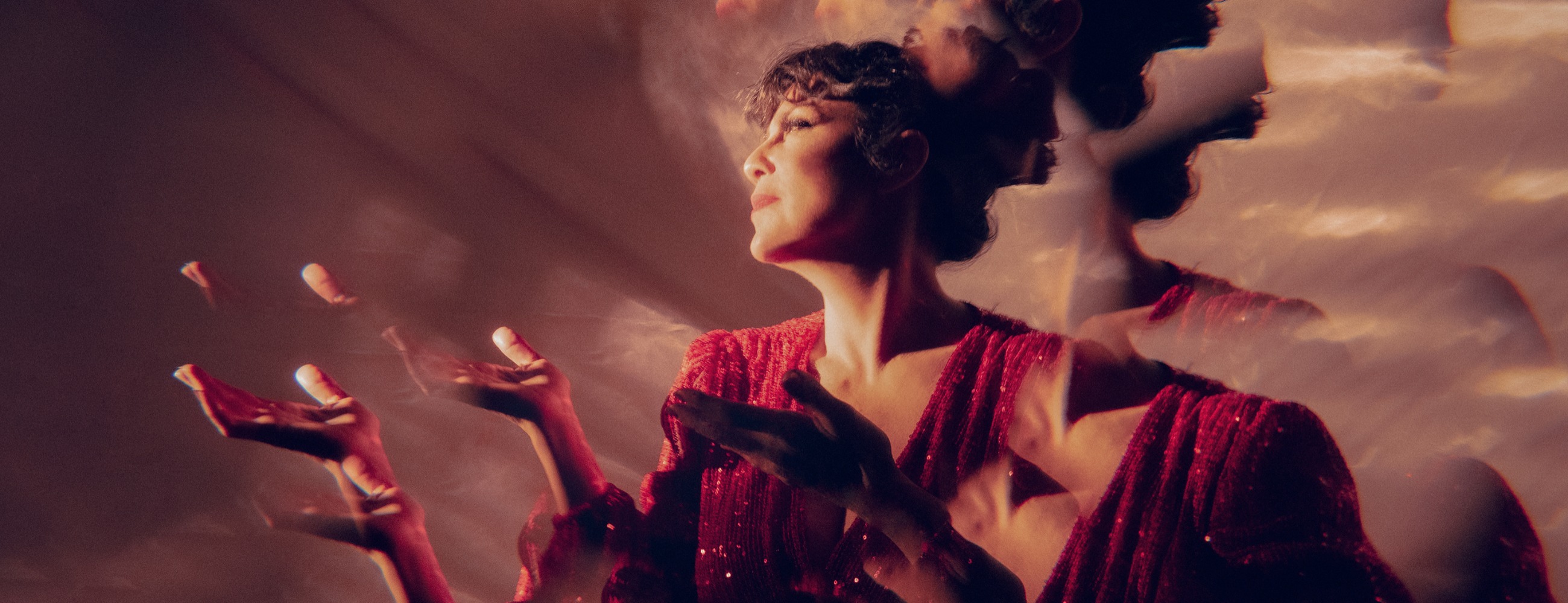 MIMI MAURA presenta Bailaré en Niceto Club (+18 años)